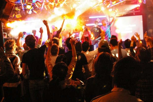 はじめてのライブハウス 初ライブの前に知っておきたい6つのこと はじめてのライブハウス 初ライブの前に知っておきたい6つのこと