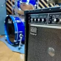 きんや