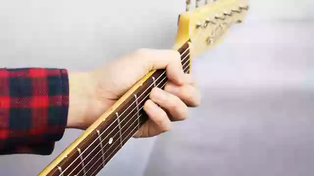 ギターの指板を使って譜面を見た瞬間にキー判別ができる方法